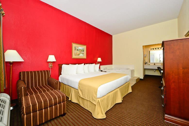 Manchester Heritage Inn & Suites Exterior photo